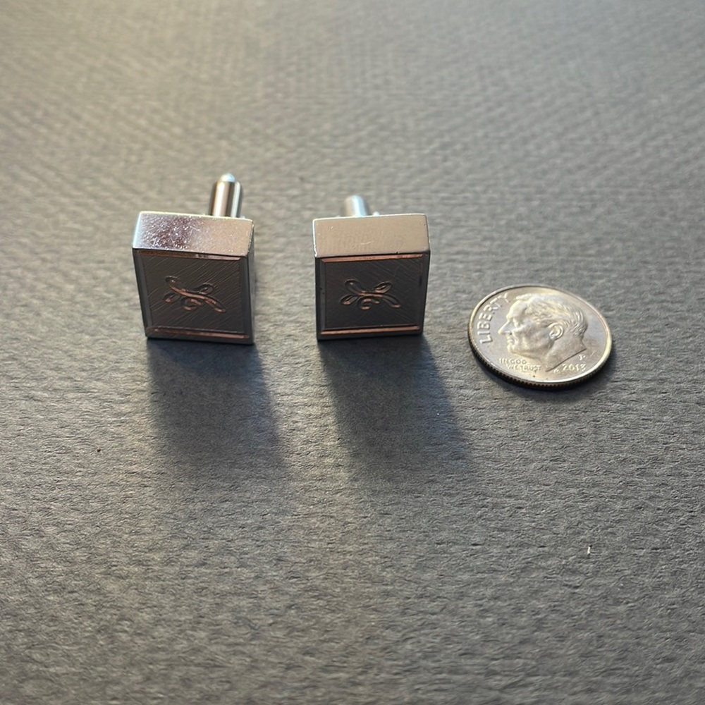 Shields cuff links